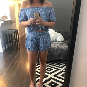 Baby blue daisy two piece set